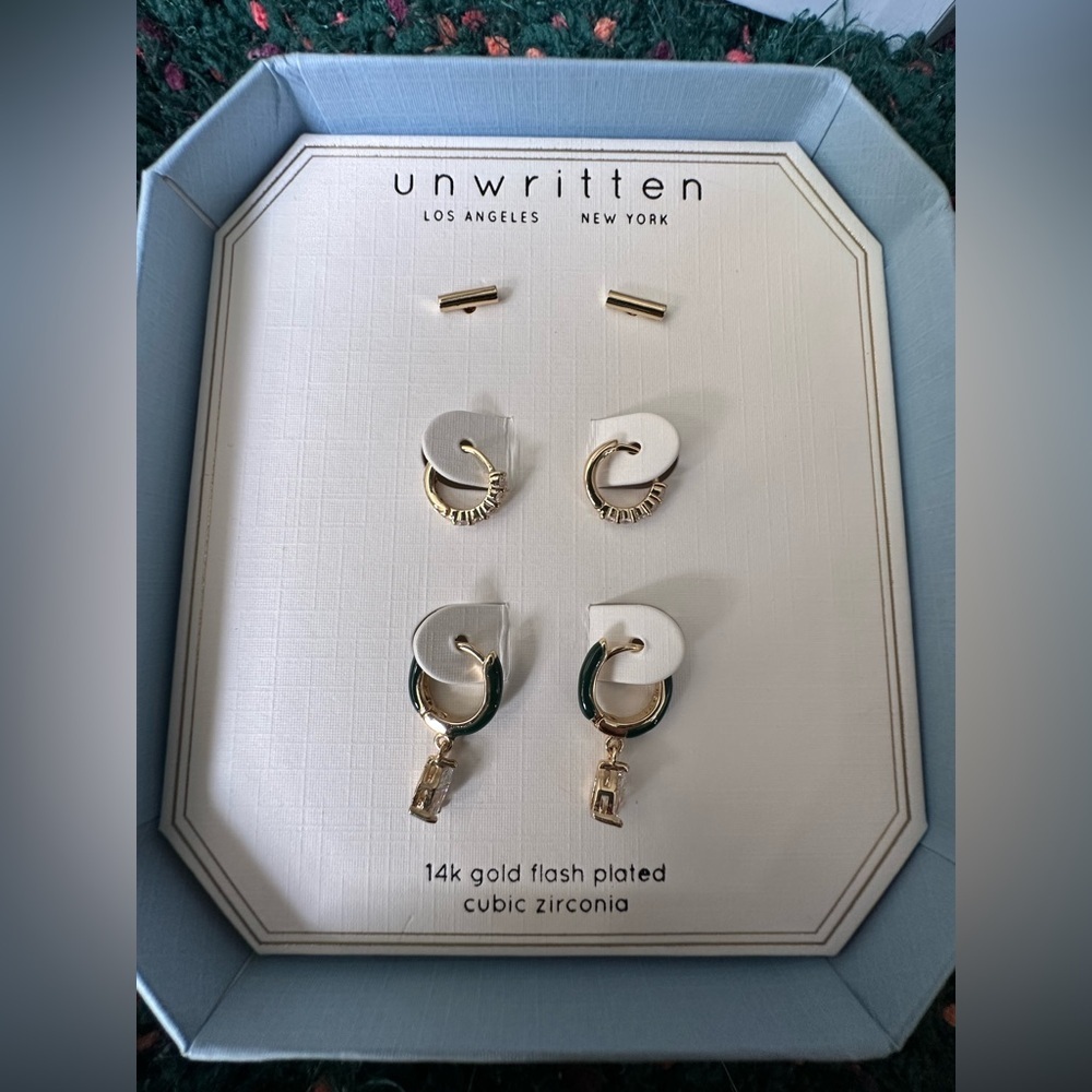 ‼️RARE‼️🎸Unwritten🎸🔥NWT🔥Earrings Gold Plated Cubic Zirconia Hoops & Bar Studs